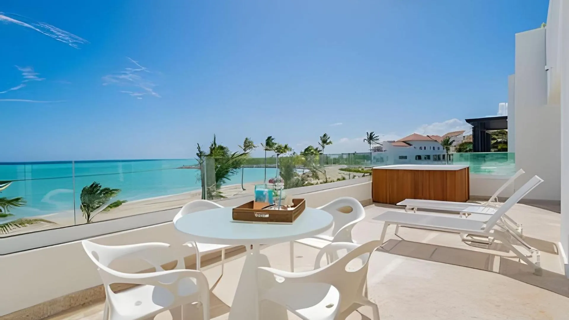 Punta Palmera Beach Front With Private Cold Jacuzzi 푼타 카나 도미니카 공화국